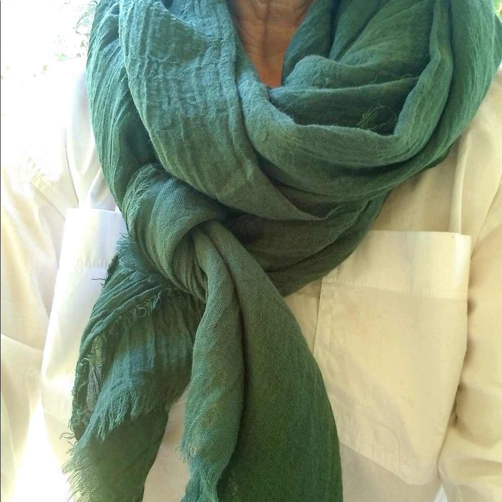 Large pashmina shawl/scarf 72/58 size